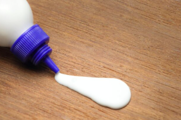 Guia prático: como escolher o frasco para cola ideal